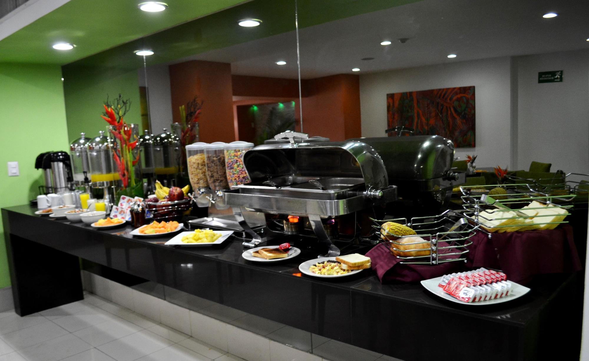 Hs Hotsson Smart Value Tampico Hotel Exterior foto